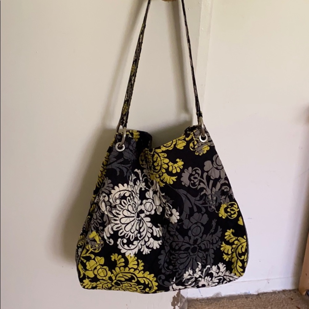 Vera Bradley magnetic close bag